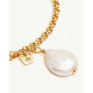 By Charlotte Embrace Stillness Pearl Bracelet