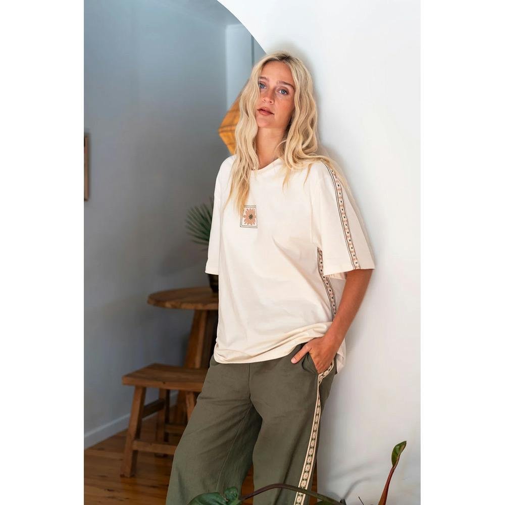 Barefoot Blonde Marlo Tee