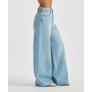 Wrangler Mid Stevie Relaxed Jean