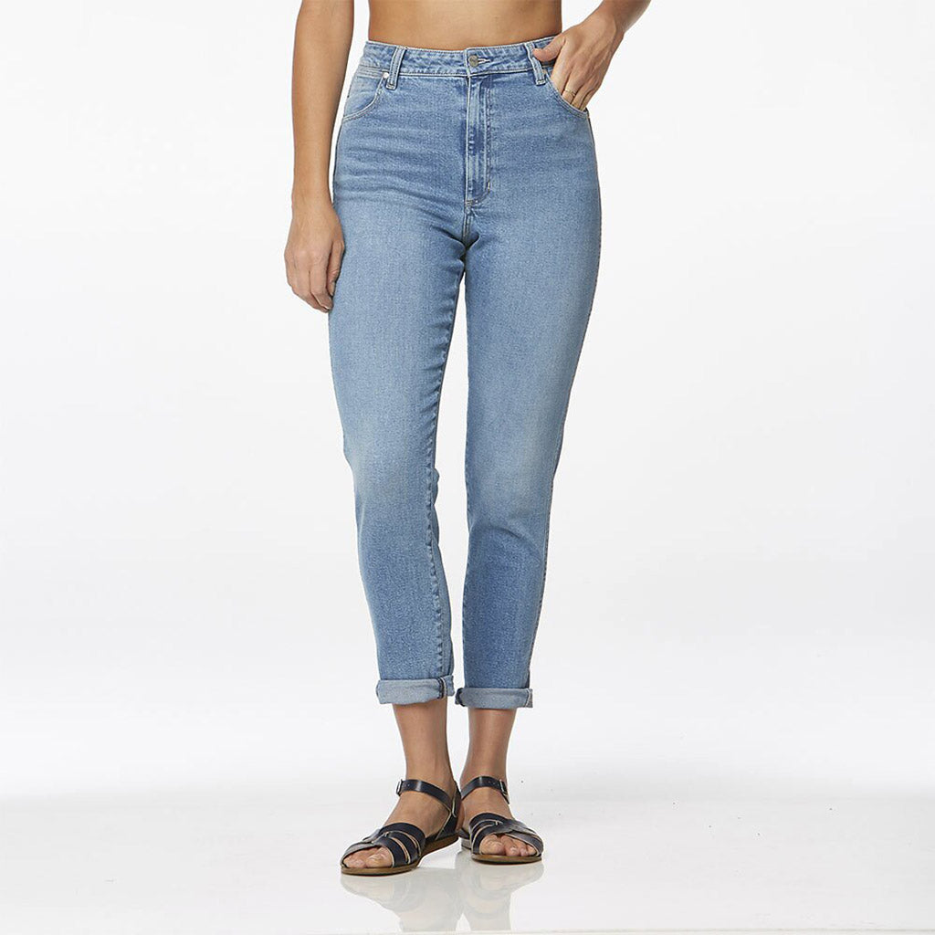 Wrangler Tyler Jean Squash Blossom